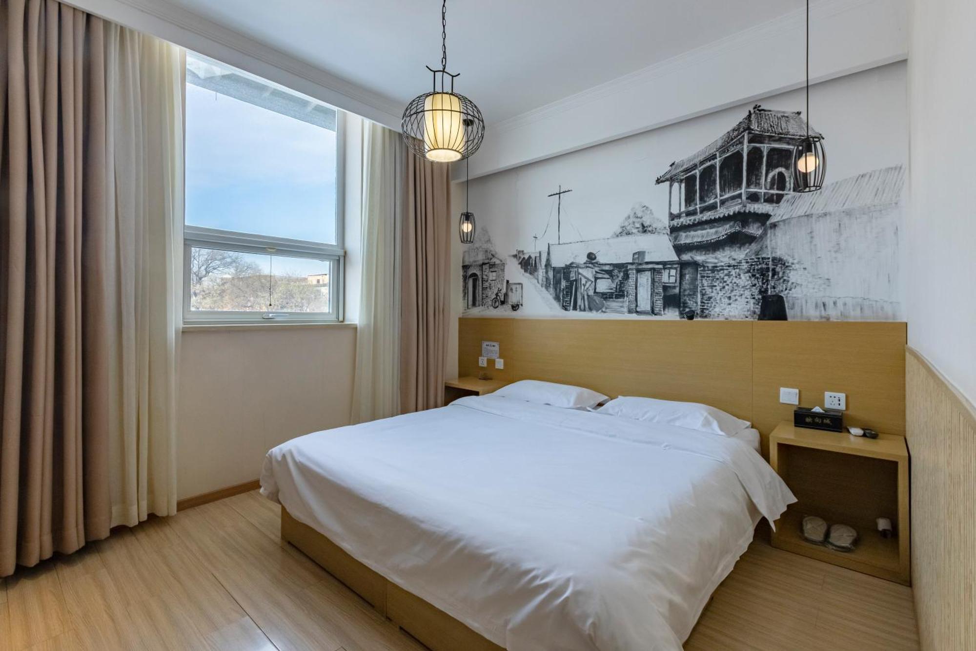 Khách sạn Happy Dragon Alley Hotel-in The Center Close To The Subway&free Coffe Laundry Fluent Speaking,tourist Attractions Ticket Service&food Recommendation,near Tian Anmen Forbiddencity,near Temple,easy Access To The Airport Bắc Kinh
