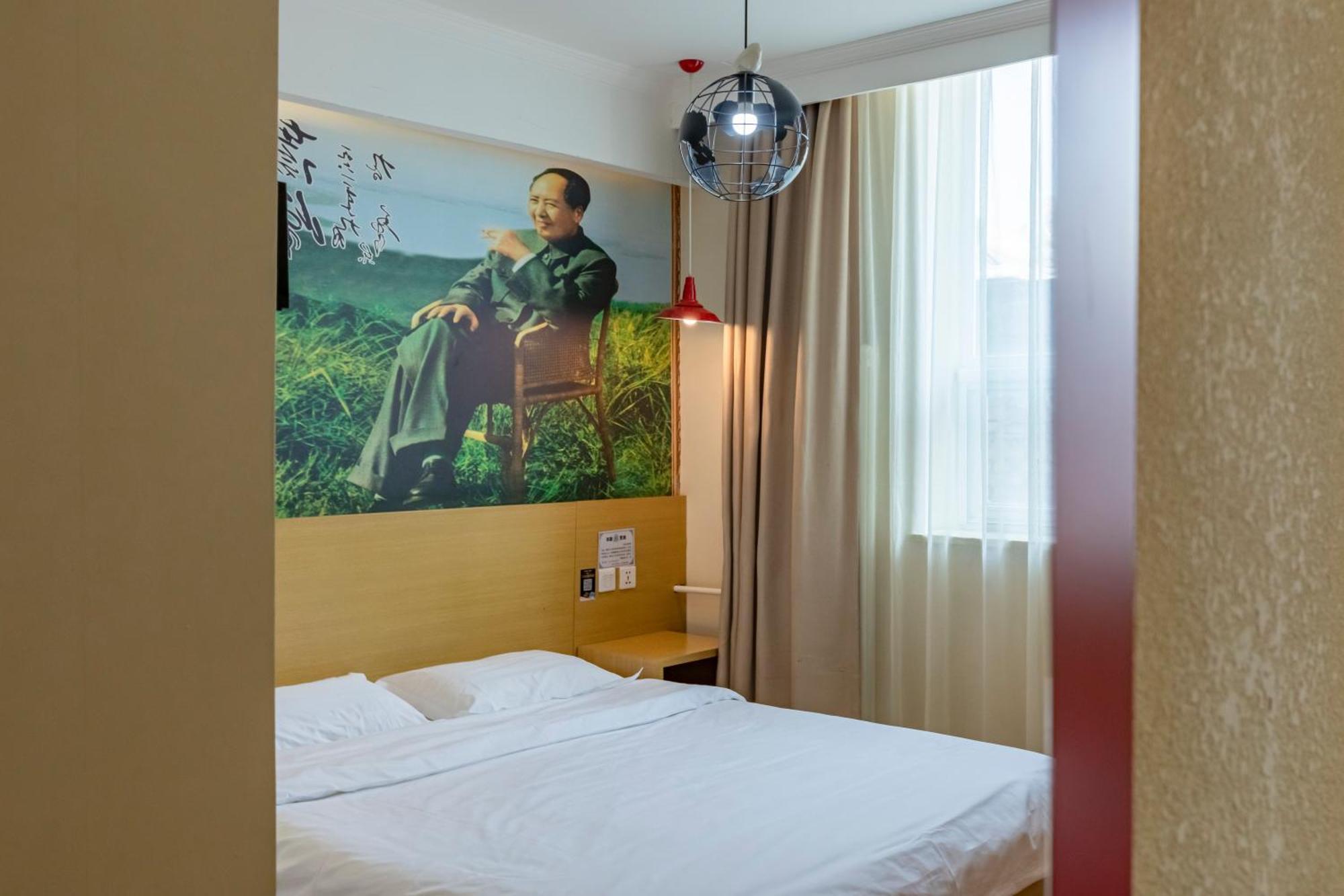 Happy Dragon Alley Hotel-in The Center Close To The Subway&free Coffe Laundry Fluent Speaking,tourist Attractions Ticket Service&food Recommendation,near Tian Anmen Forbiddencity,near Temple,easy Access To The Airport Bắc Kinh