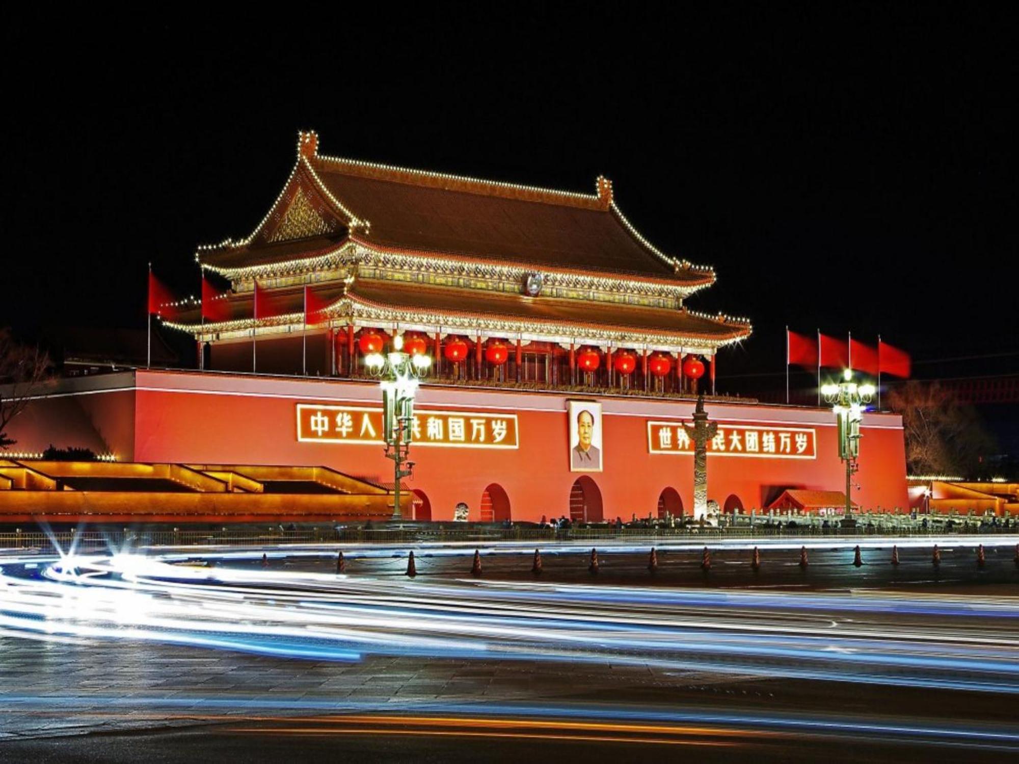 Hotel Happy Dragon Alley Hotel: Center Charm With Free Coffee & Tourist Services 4*