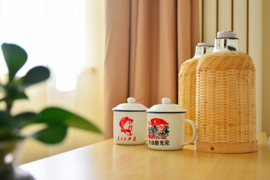 Happy Dragon Alley Hotel: Center Charm With Free Coffee & Tourist Services Pequim