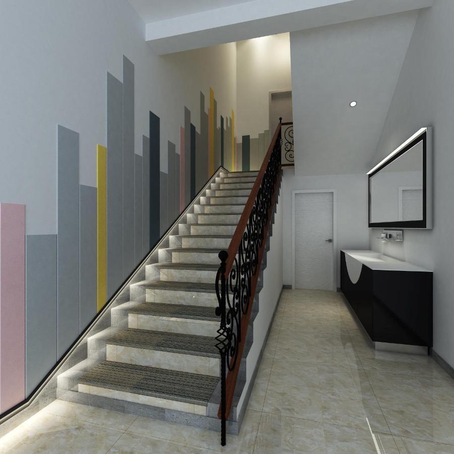 Hotel Happy Dragon Alley Hotel: Center Charm With Free Coffee & Tourist Services 4*